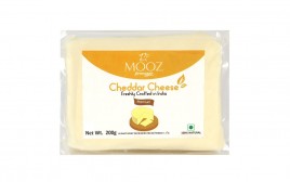 Mooz Cheddar Cheese   Pack  200 grams